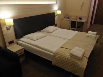 Фото номера Двухместный номер с 1 кроватью Отель Spa Hotel Gloria г. Пшемысль 6