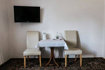 Фото номера Двухместный номер с 1 кроватью или 2 отдельными кроватями Отель Hotel Marko г. Пшемысль 16