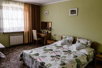 Фото номера Двухместный номер с 1 кроватью или 2 отдельными кроватями Отель Hotel Marko г. Пшемысль 20