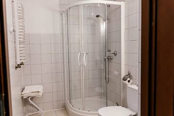 Фото номера Трехместный номер Отель Hotel Marko г. Пшемысль 6