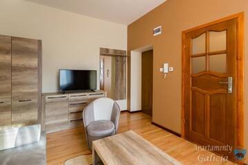 Фото номера Апартаменты - 1-й этаж Апарт-отели Apartamenty Galicja г. Пшемысль 3