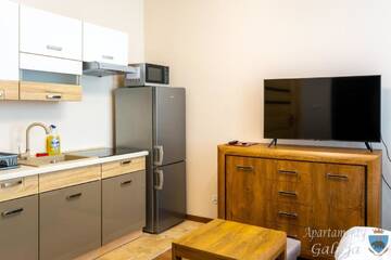 Фото номера Апартаменты - 1-й этаж Апарт-отели Apartamenty Galicja г. Пшемысль 7