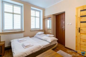 Фото номера Апартаменты - 1-й этаж Апарт-отели Apartamenty Galicja г. Пшемысль 3